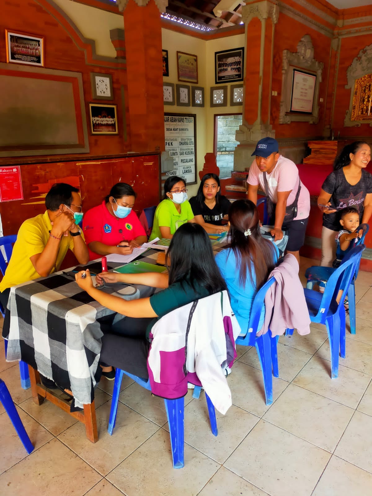 POSYANDU SAHABAT MASYARAKAT, MENUJU KELUARGA BERKUALITAS