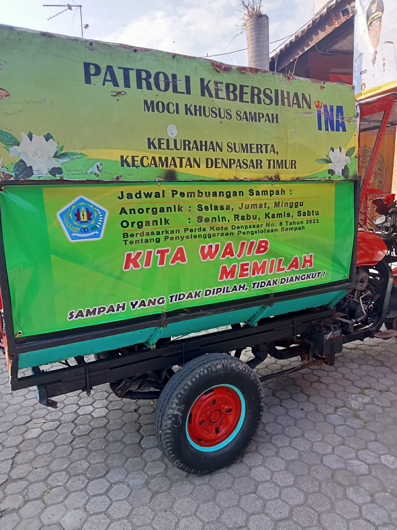 Atensi kebersihan lingkungan telajakan (got/selokan serta sungai) secara berkala dan berkelanjutan 