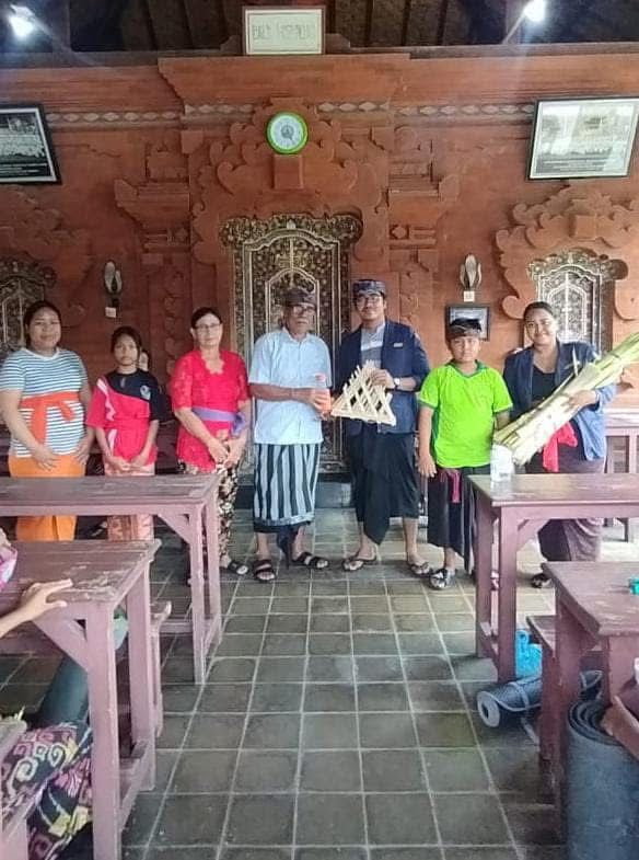 Karang Taruna Yowana Satya Graha: Peduli dan Berbagi dalam Bulan Bakti 2024