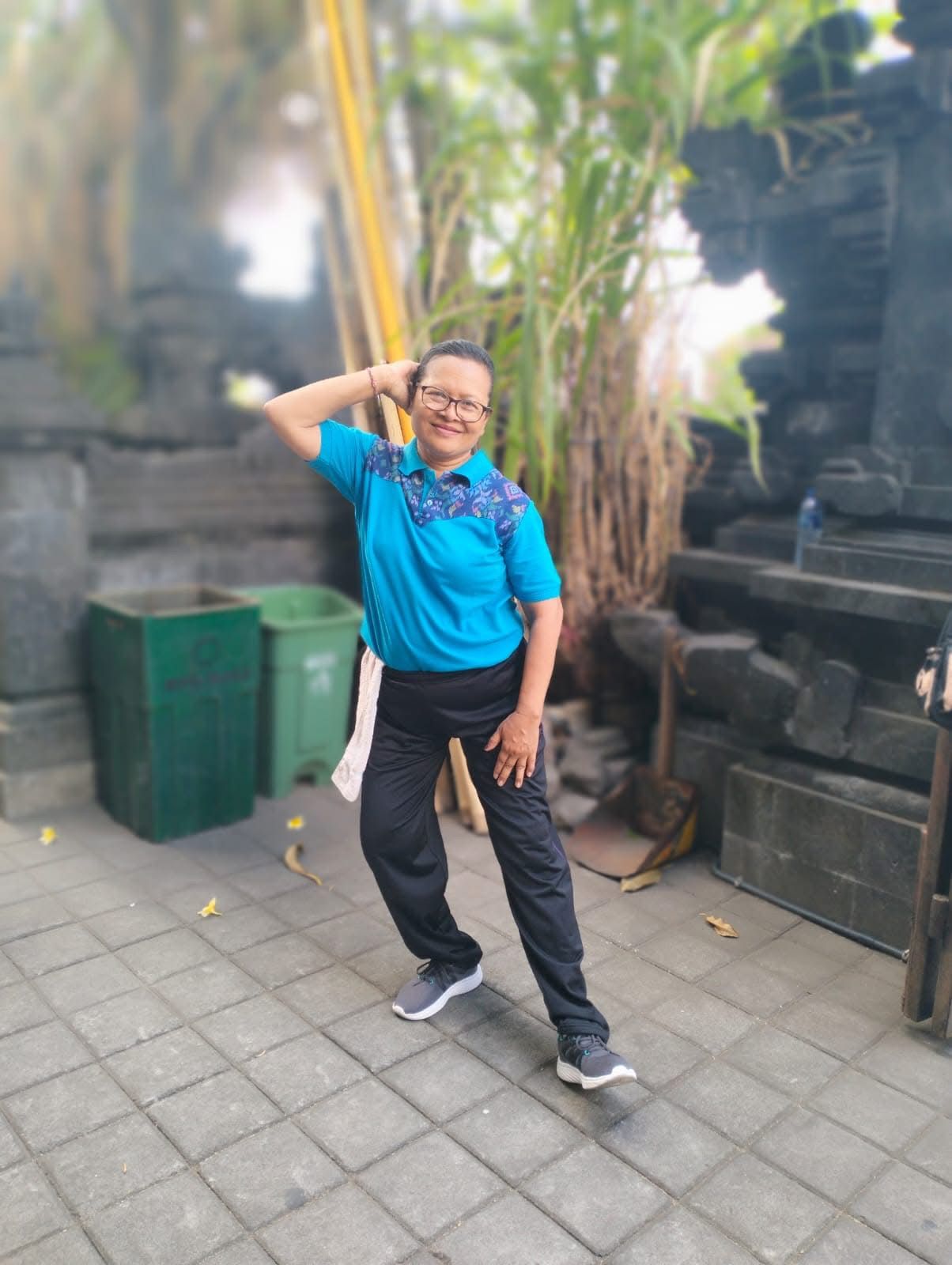 Senam Lansia Berkala di Abian Kapas Kaja untuk Kesehatan dan Kebugaran