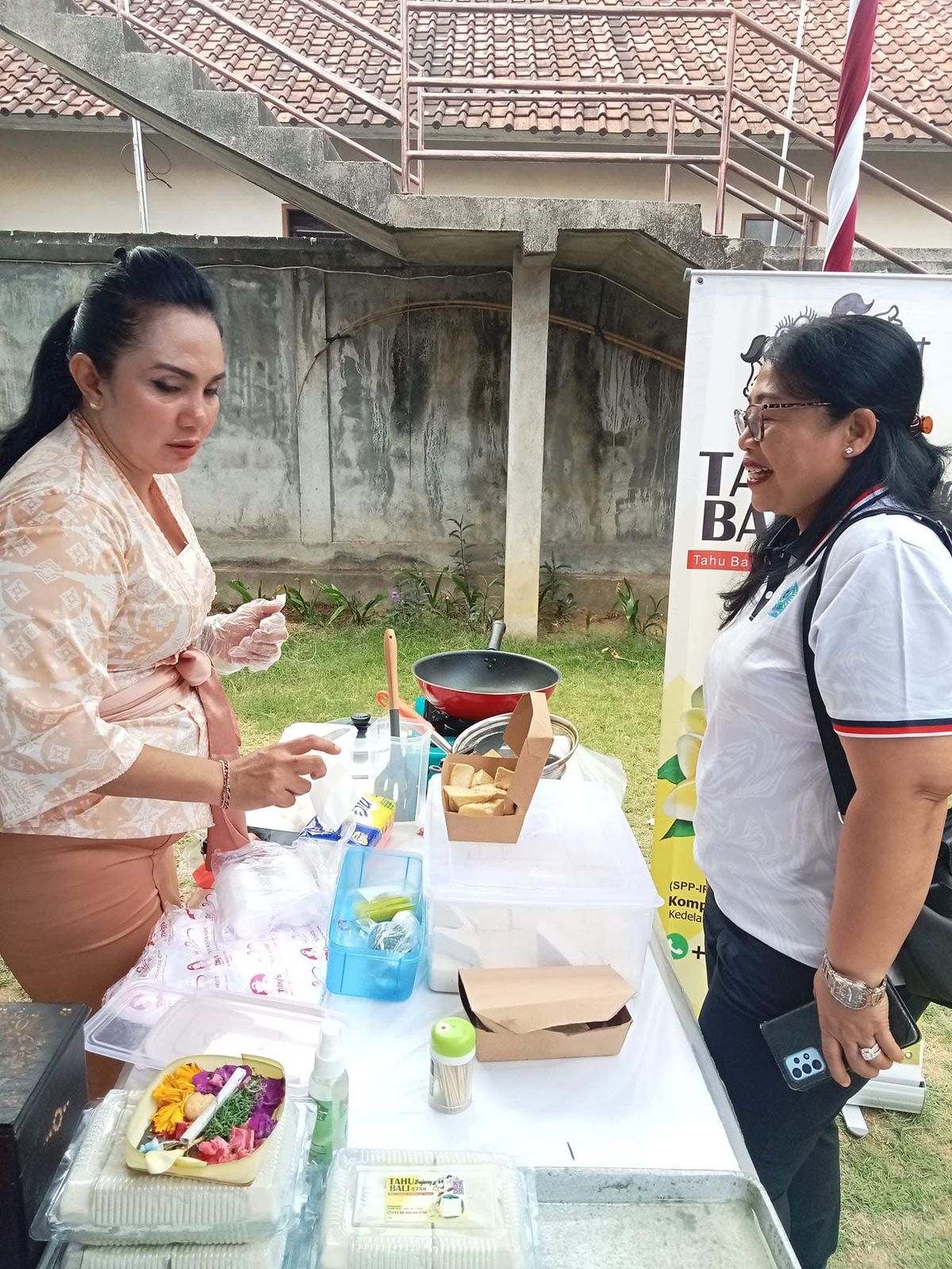 Penyelenggaraan Pasar Murah dan Layanan Kesehatan di Balai Banjar Abian Kapas Kelod