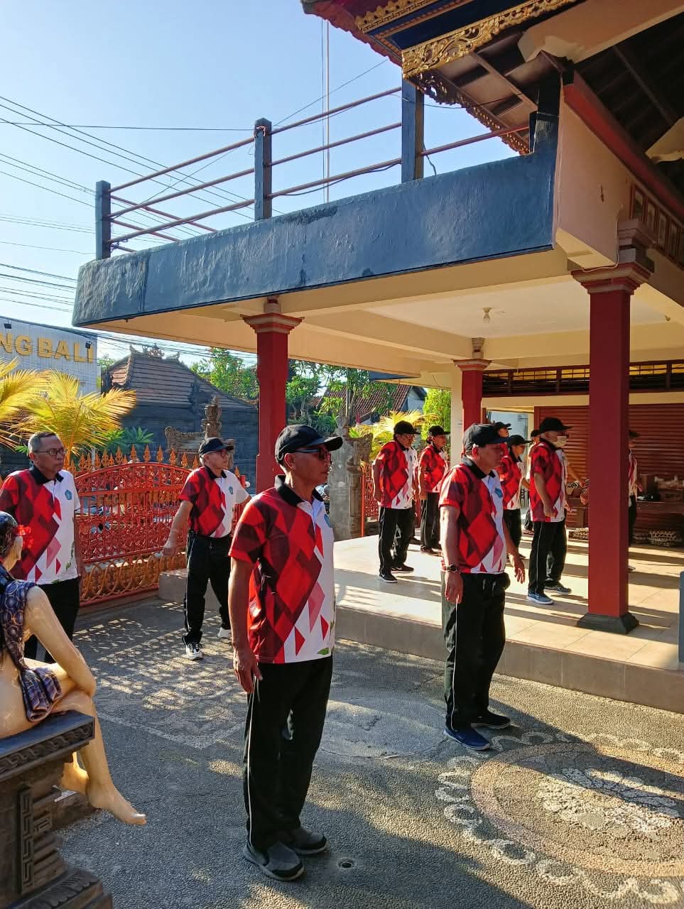 Posyandu paripurna melalui kegiatan senam lansia dan posyandu bagi balita dan lansia Abian Kapas Ten