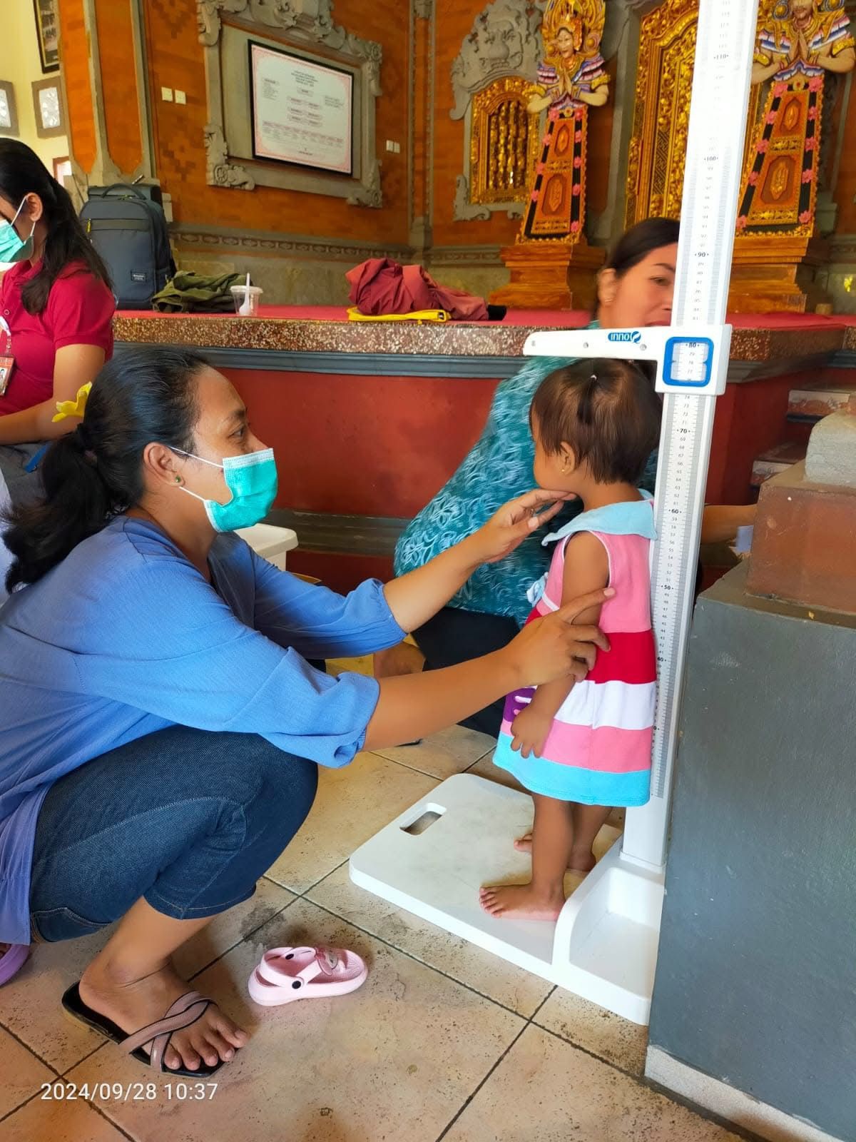 Posyandu Paripurna Melalui Kegiatan Senam Lansia dan Posyandu di Lingkungan Abian Kapas Tengah 