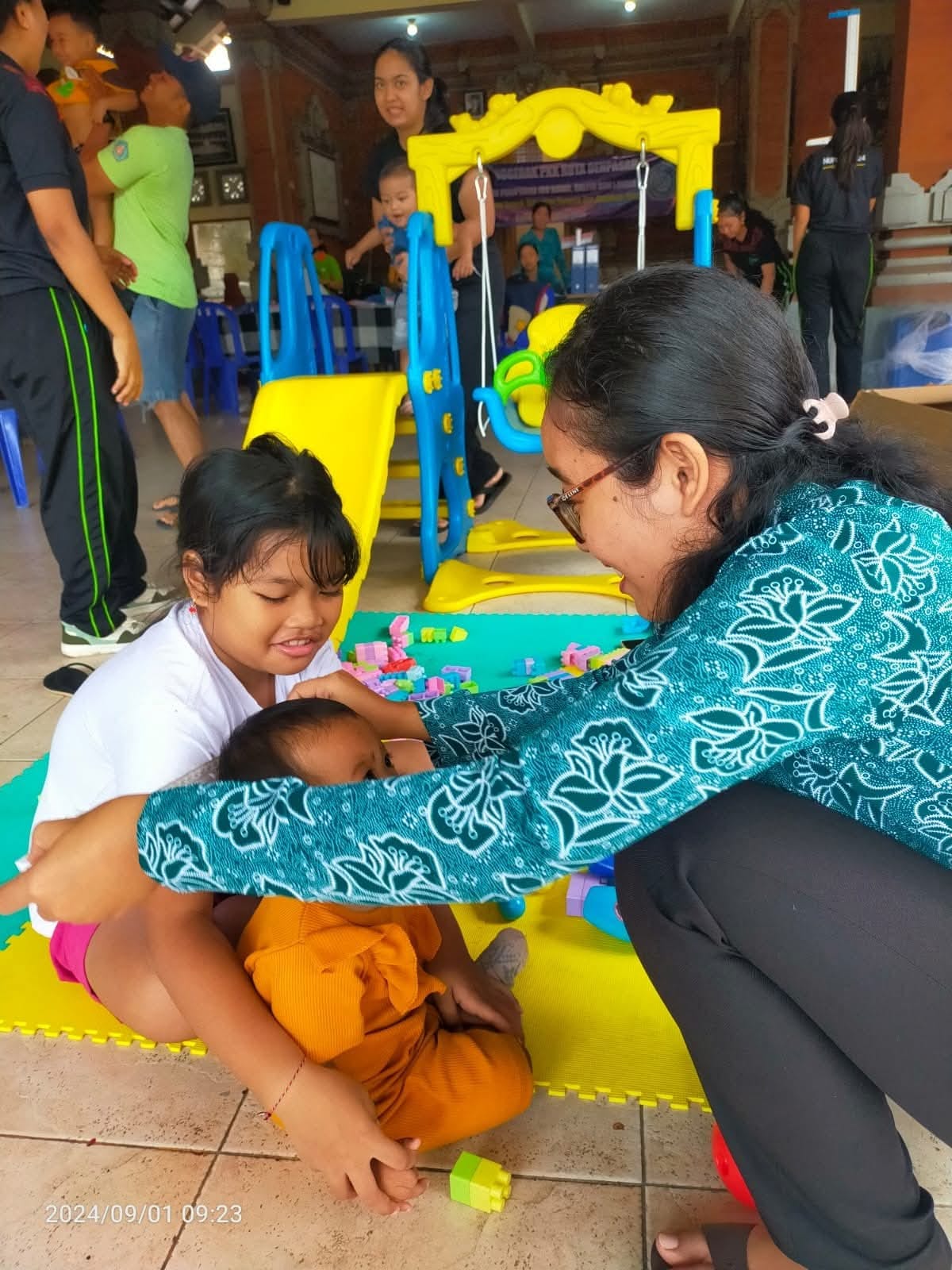  Posyandu paripurna melalui kegiatan senam lansia dan posyandu Banjar Abian Kapas Tengah