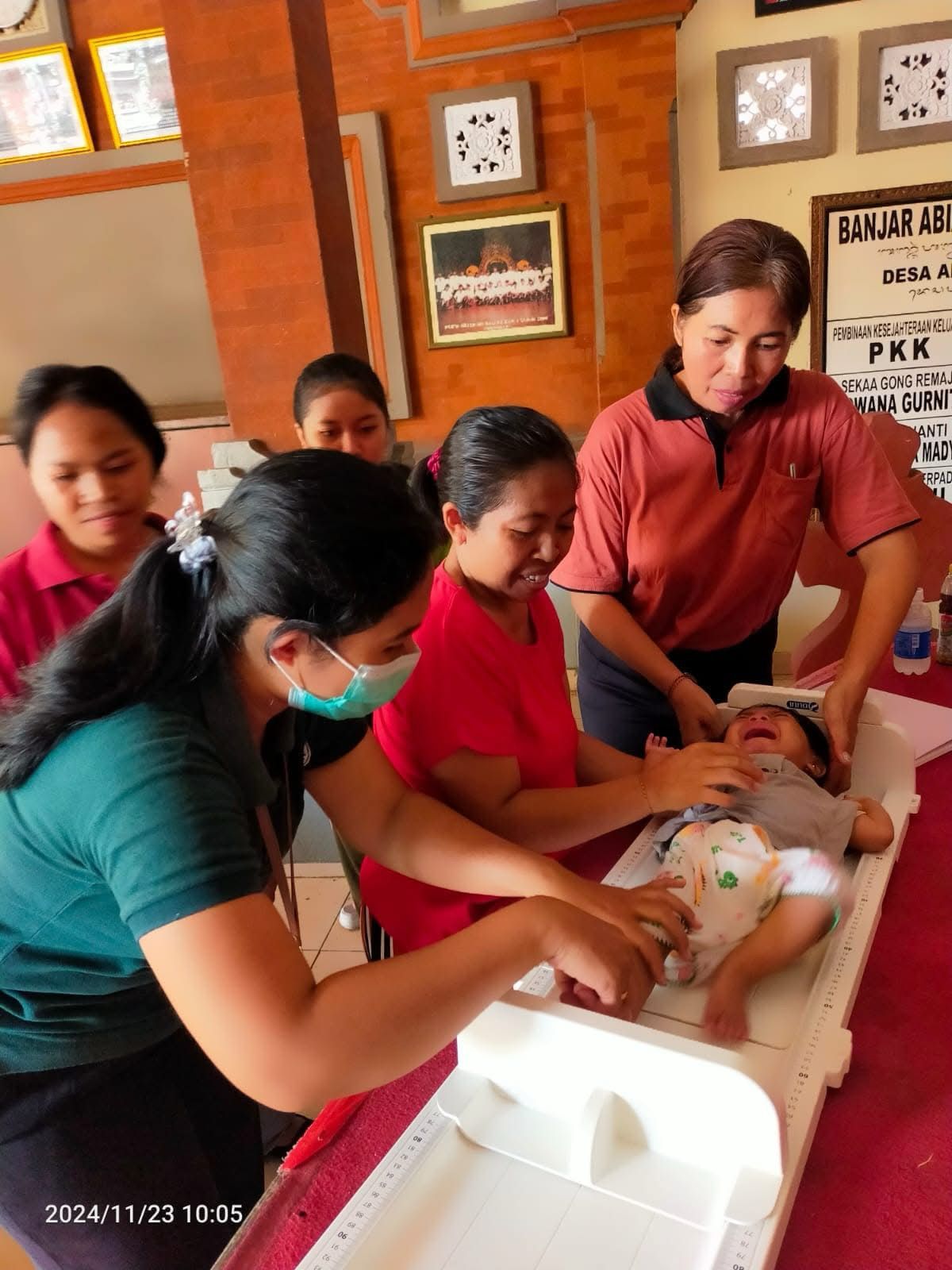 Pemantauan Kesehatan Balita dan Edukasi Kesehatan di posyandu abian Kapas Tengah