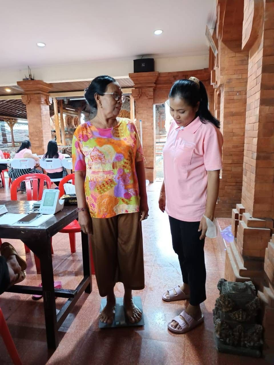 Posyandu sahabat masyarakat : menuju keluarga berkualitas di banjar Ketapian Kaja