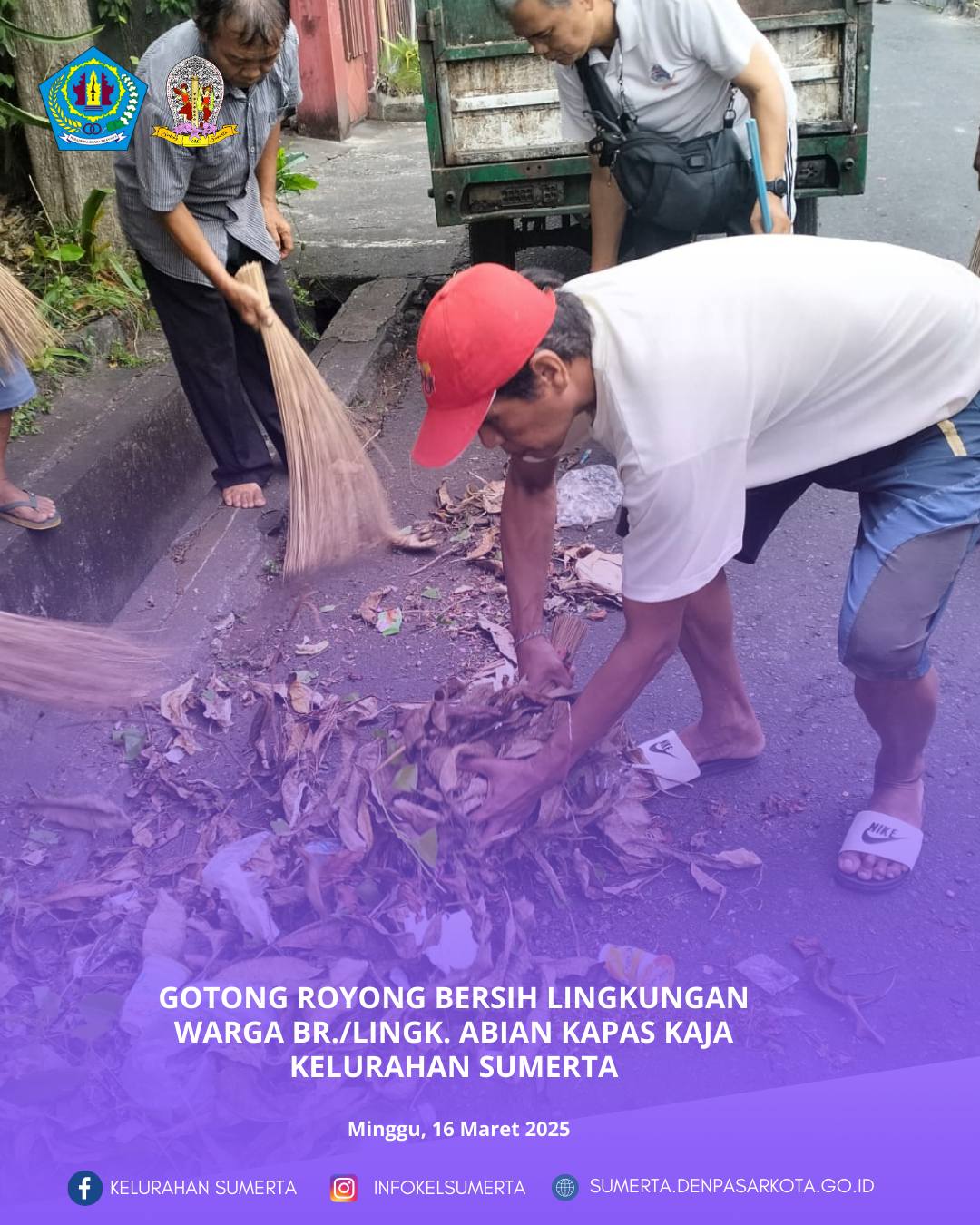 Pelaksanaan gotong royong bersih lingkungan bersama warga Br./Lingkungan Abian Kapas Kaja di wilayah